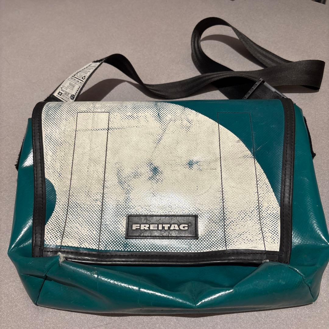 FREITAG 　フライターグ　メッセンジャーバッグ グリーン　緑と白 FREITAG|FREITAG メッセンジャーバッグ|【ハードオフ公式通販】オフ