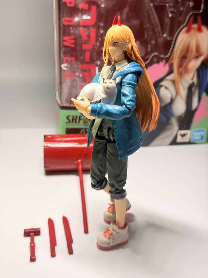 s.h.figuarts チェンソーマン　パワー