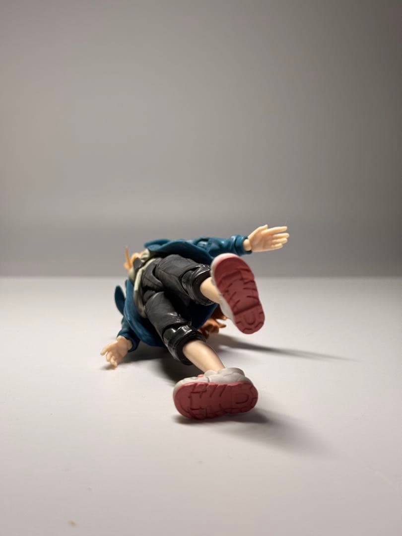 s.h.figuarts チェンソーマン　パワー