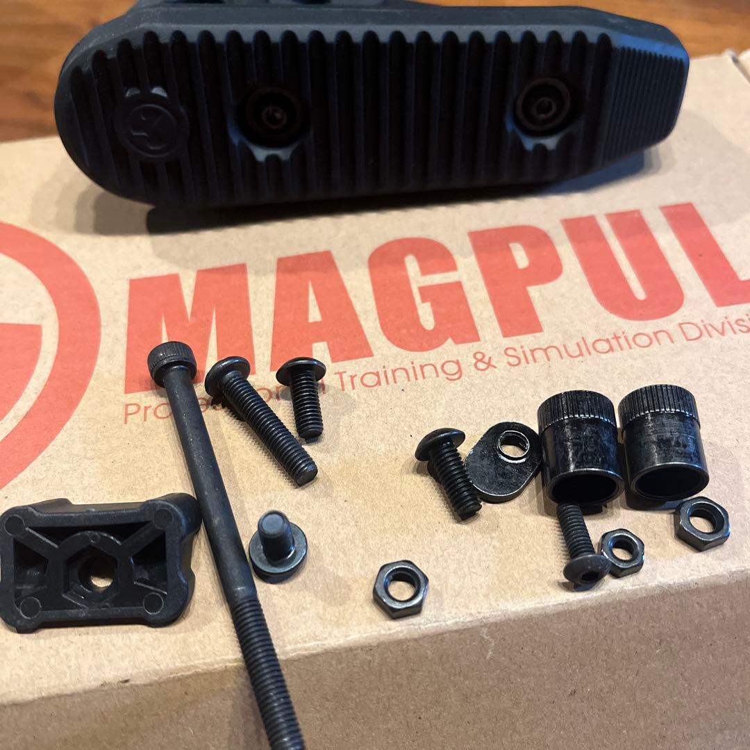 MAGPUL ZHUKOV-S AKストック ブラック 付属品あり 未使用品