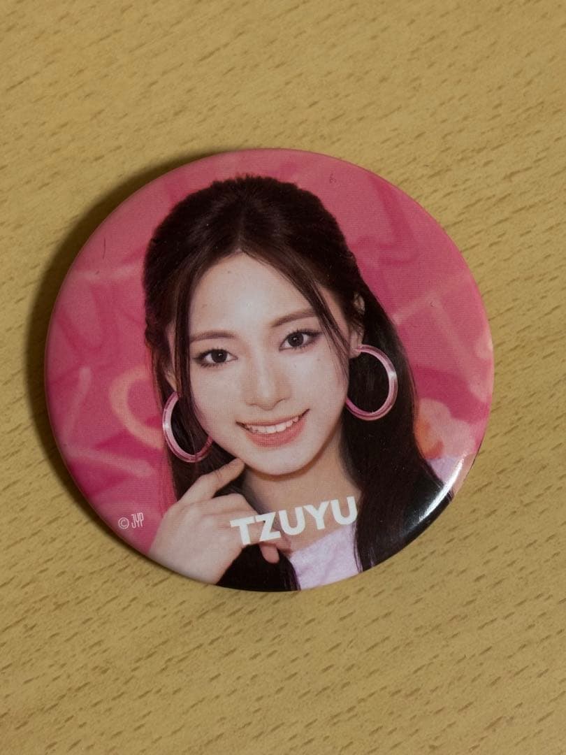 twice ツウィ 缶バッチ - メルカリ