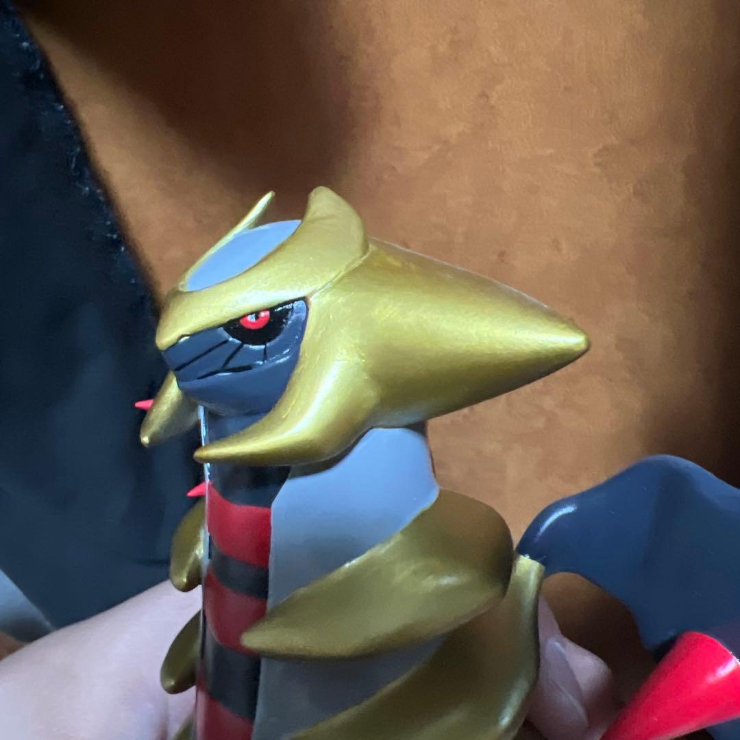 ギラティナ フィギュア 立体