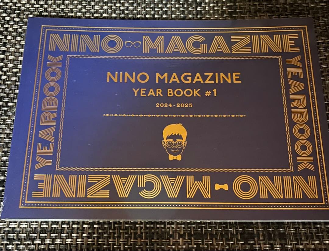 オフィスにの本店NINO MAGAZINE YEAR BOOK &カレンダー - メルカリ