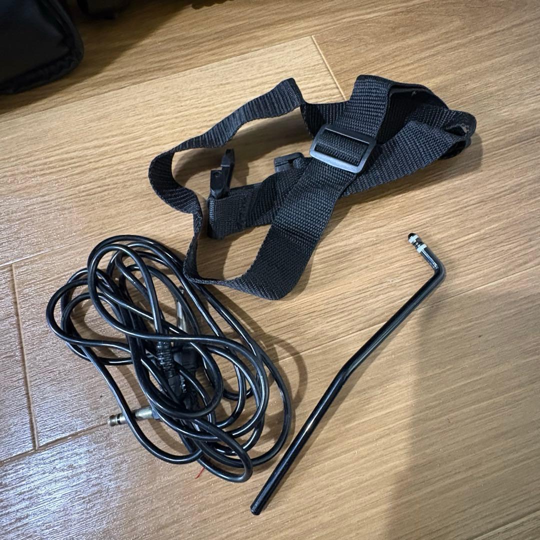 HOHNER G2 Tremolo ヘッドレスギター