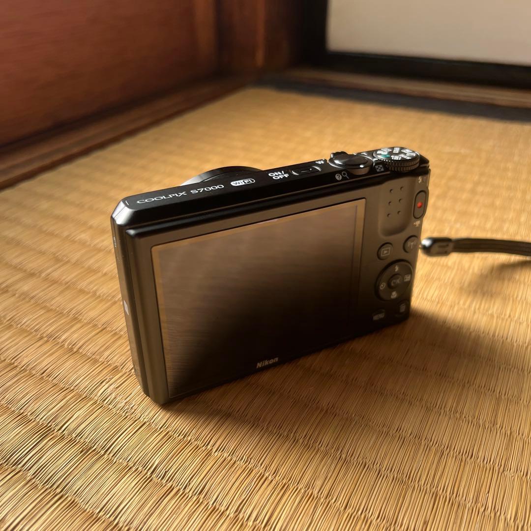 Nikon COOLPIX S7000 20倍光学ズーム
