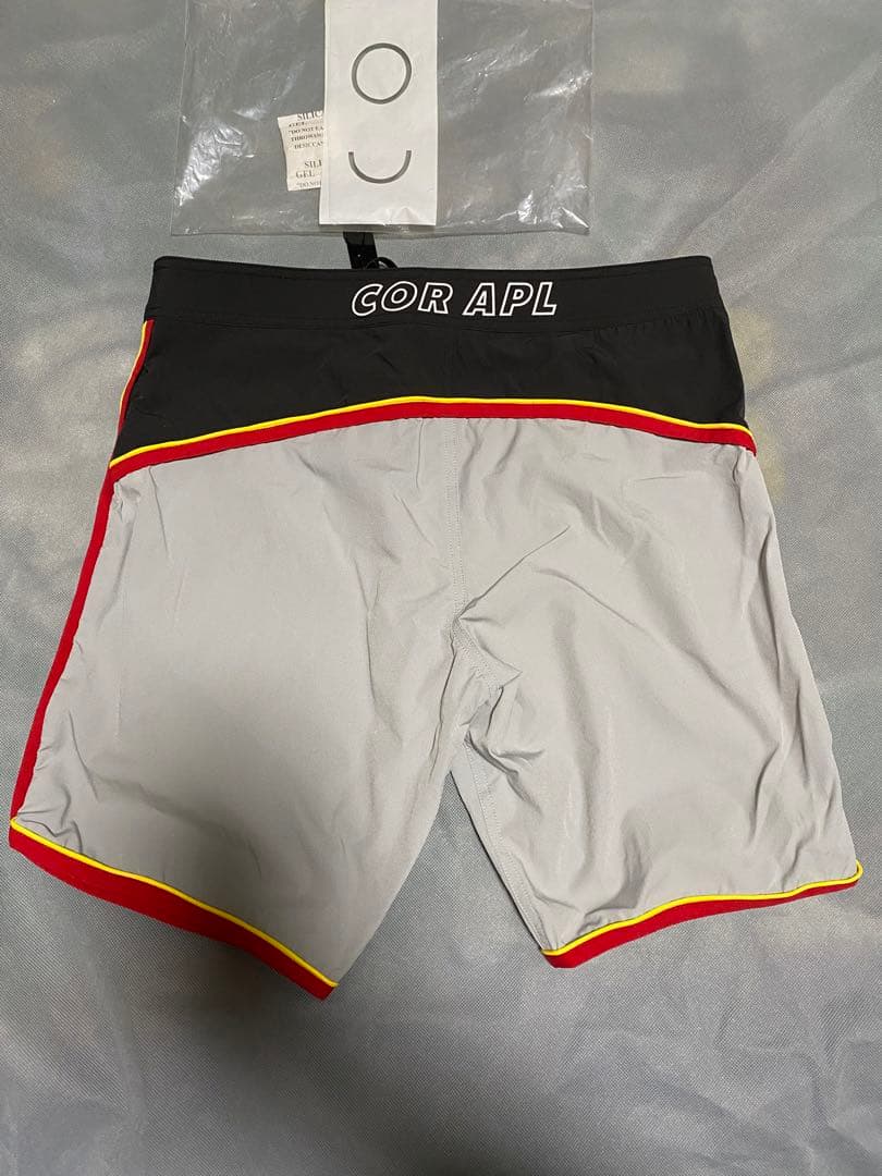 COR サーフパンツ カネキン - メルカリ