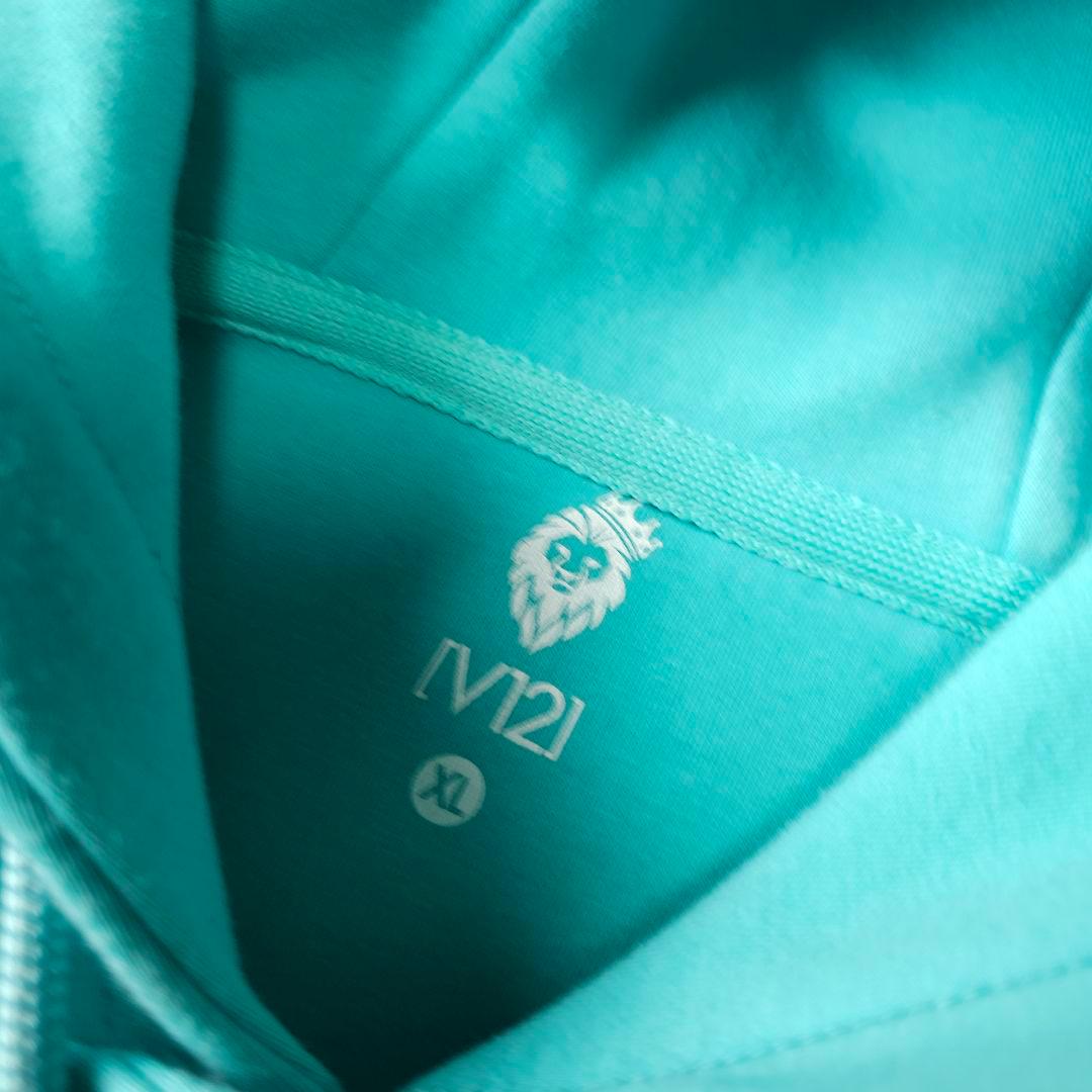 2025年人気完売品 ムータマリンゴルフ×V12 長袖プルオーバーパーカー