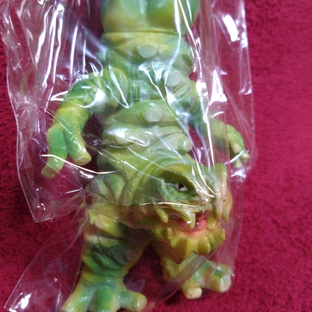 One up ご当地怪獣 わさび怪獣ツーン 緑成型ソフビフィギュア - メルカリ
