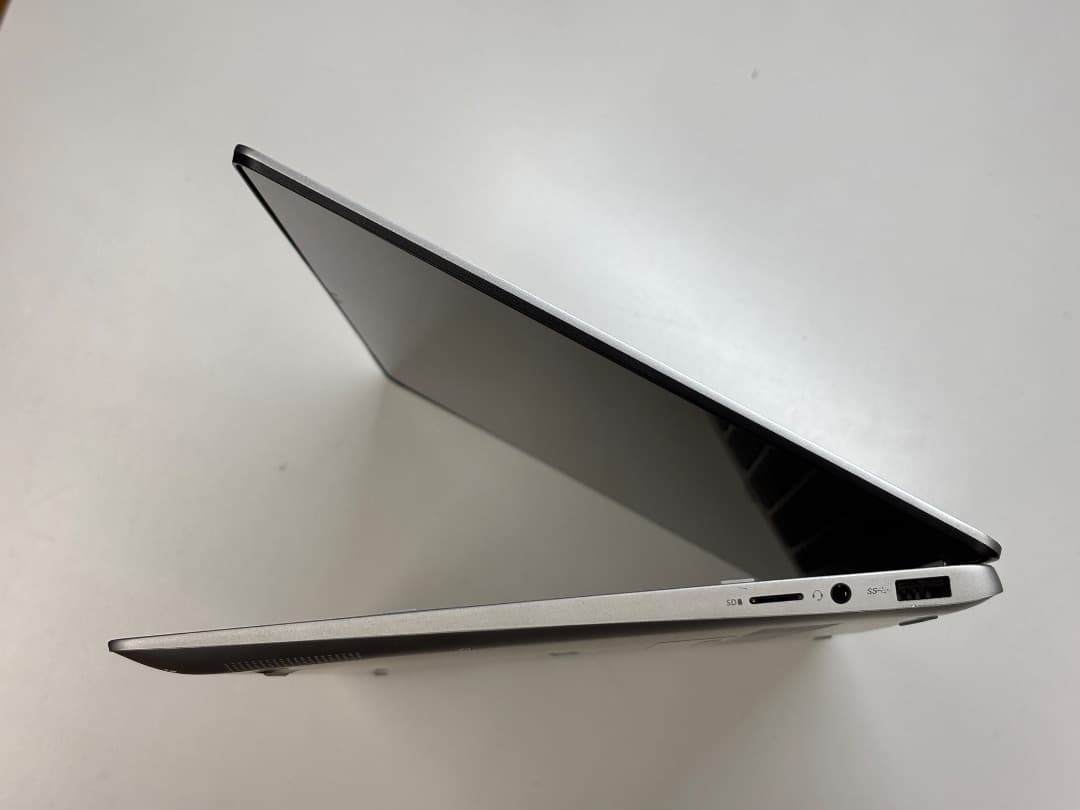 M*g様 DELL inspiron 7386 2in1 PC +Pen,USB - メルカリ