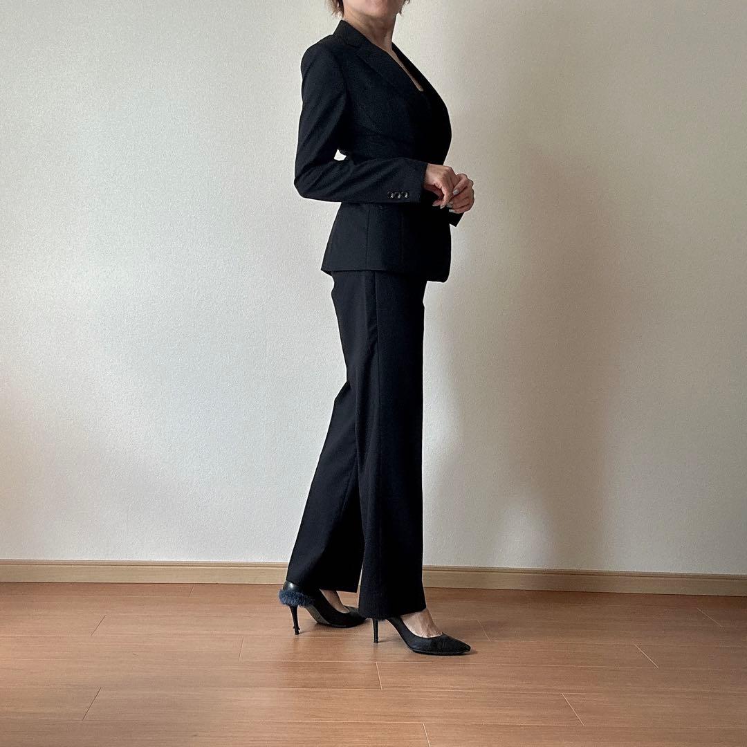 破格❤️美品❤️レディーススーツ❤️HILTON❤️ブラックストライプ❤️7号❤️パンツ