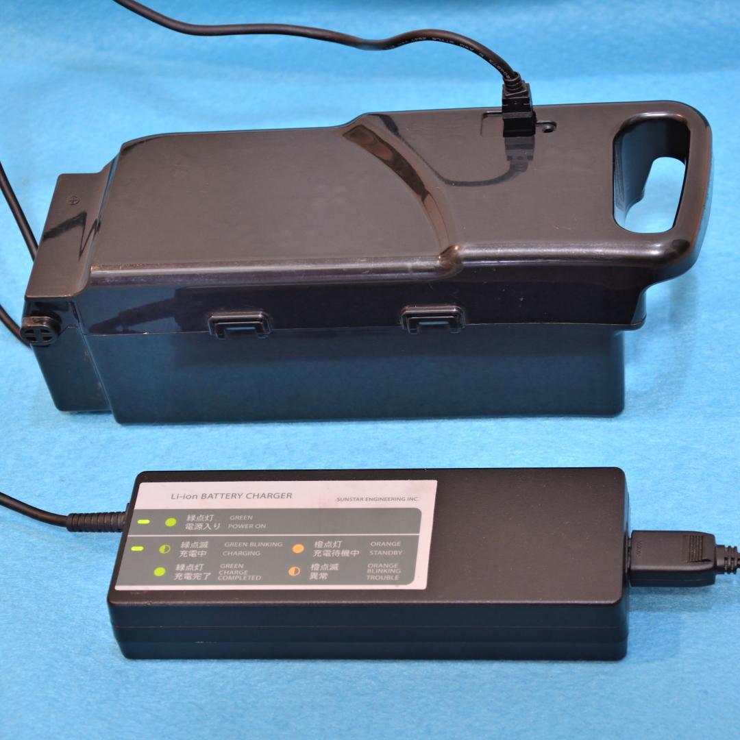 電動アシスト自転車用サンスター技研製バッテリー充電器 - メルカリ