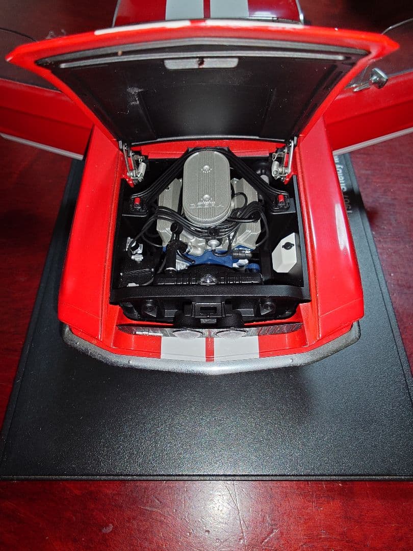 1967 Shelby Mustang GT500 1/18スケールモデル