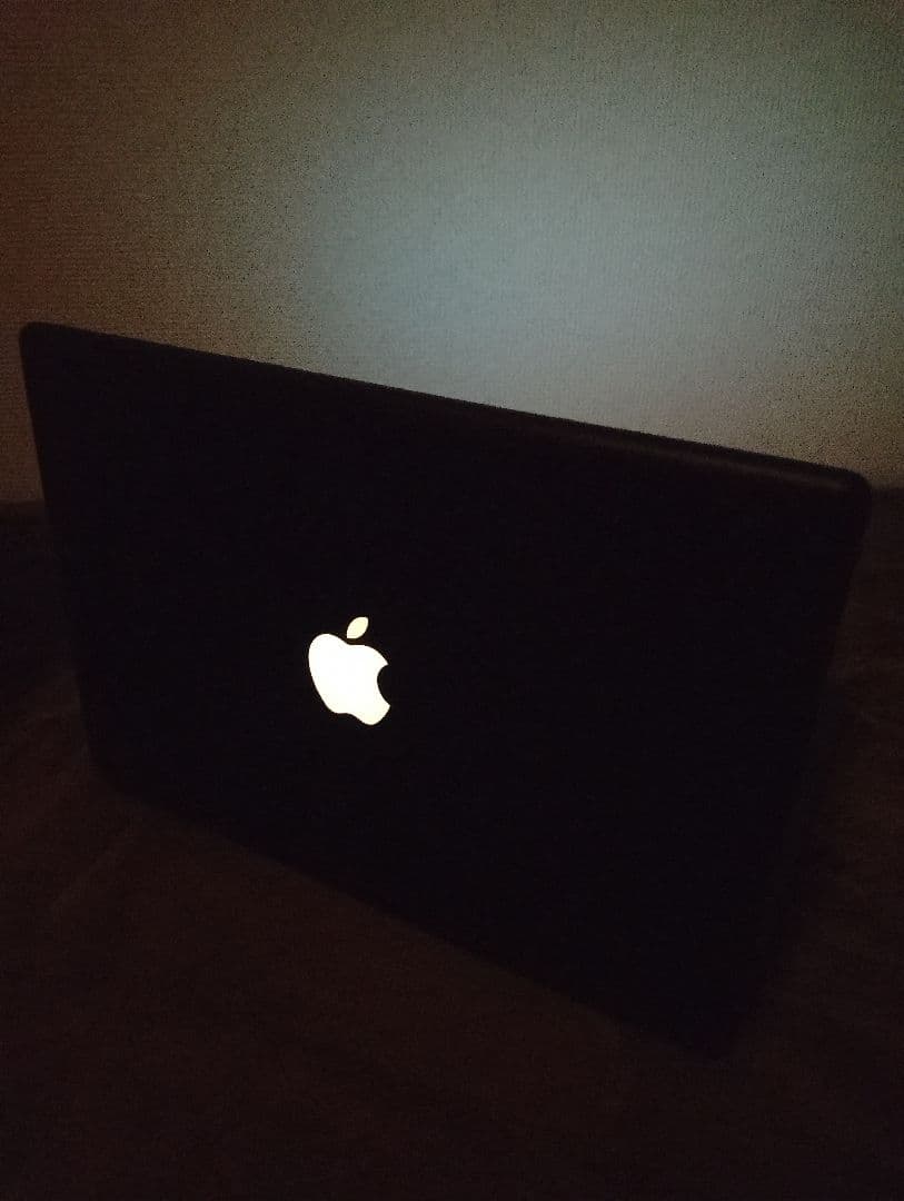 激レアのブラック MacBook 200GB