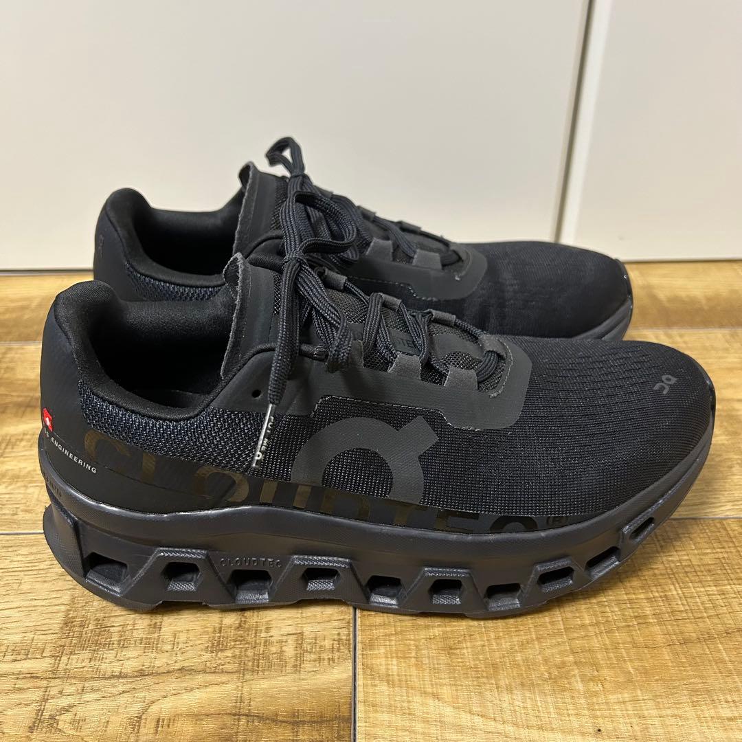 On クラウドモンスター 25.5cm