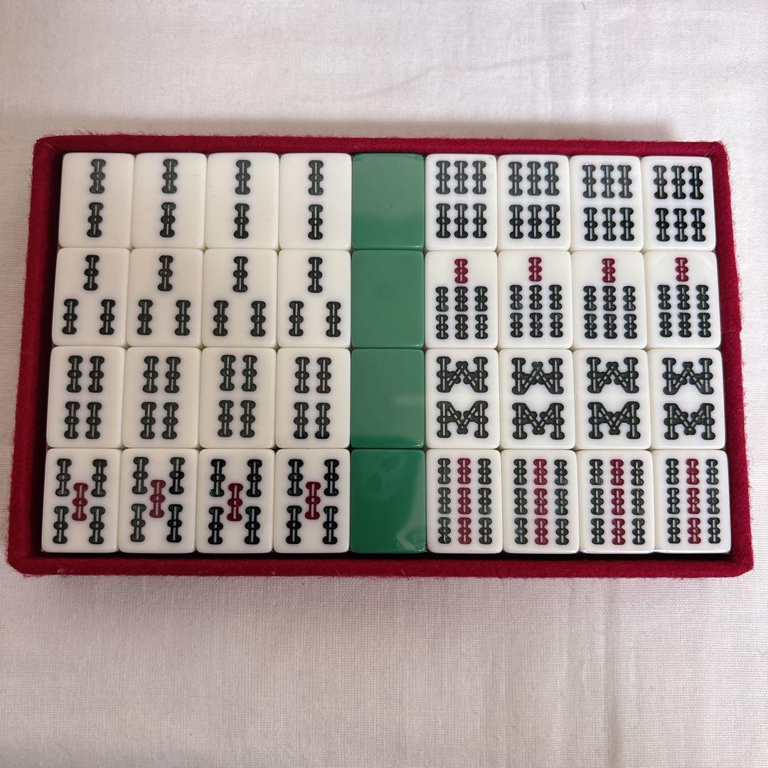 ◆未使用◆キングバード高級麻雀 ダイヤ牌 背緑