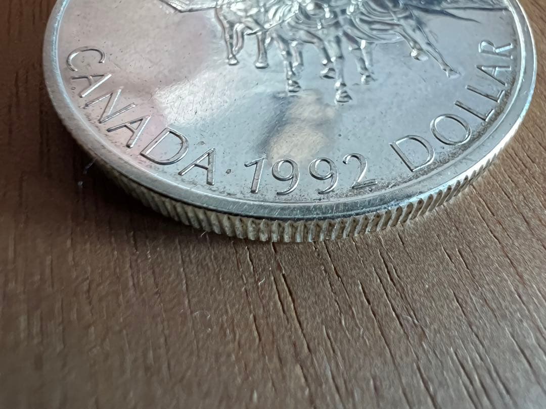 3668【カナダ銀貨】1992年1ドル 大型 銀貨 銀貨 古銭 - メルカリ