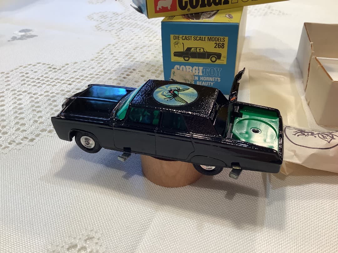 新品未使用品レア　コーギートイズ　ブラックビューティー　ミニカー