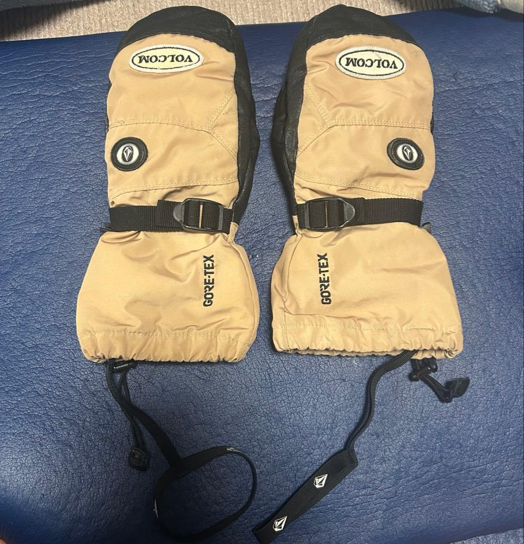 希少 VOLCOM GORE-TEX ミトングローブ アーサーロンゴ - メルカリ
