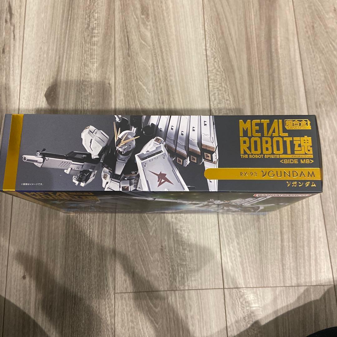 新品未開封品　BANDAI L ROBOT RX-93 νガンダム