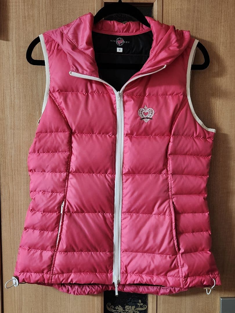 ★VIVA HEART フード付きダウンベスト　サイズ42　ビバハート 楽天市場】ビバハート（ベスト｜レディースウェア）：ウェア<ゴルフ
