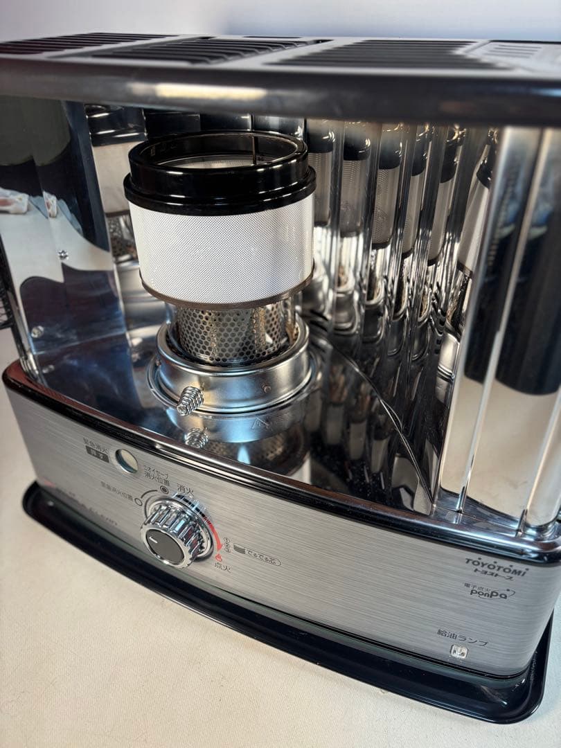 トヨトミ自然通気形解放式石油ストーブ NRC-W3616E4 2016年製 - メルカリ