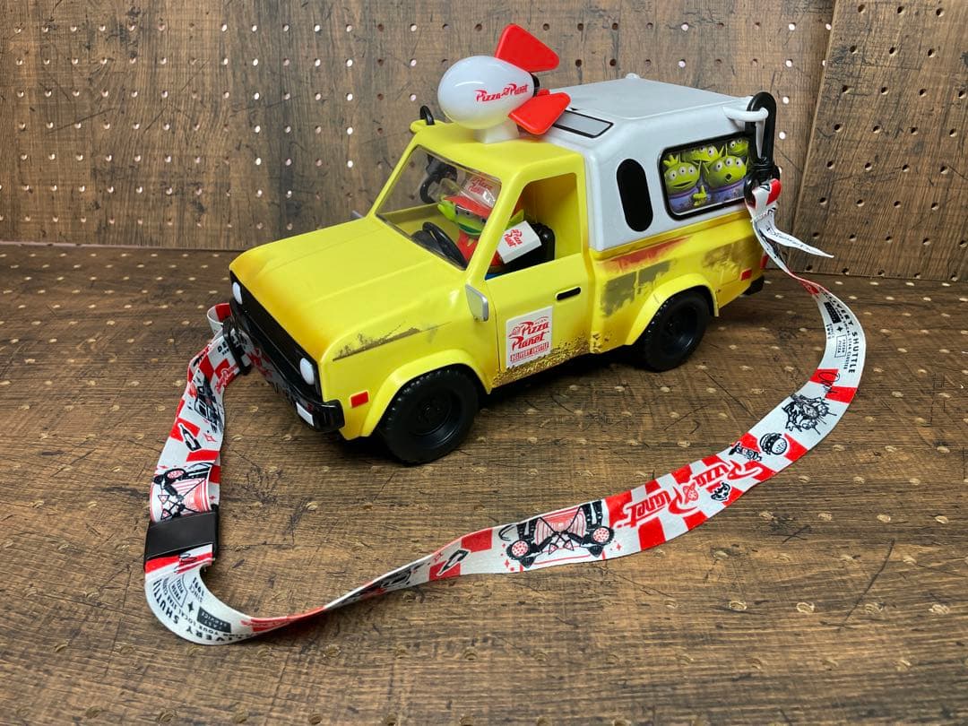 アメリカ　ディズニーランド ピザプラネット ポップコーンバケット