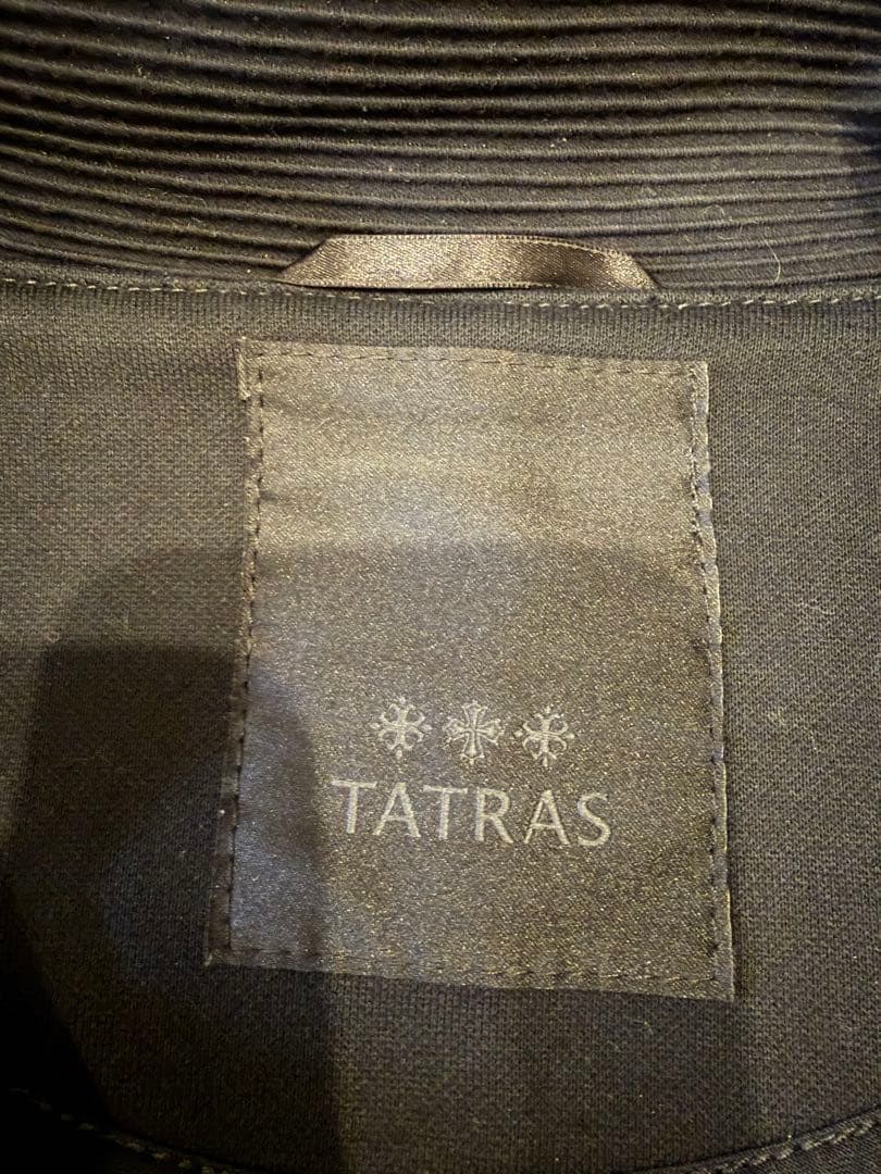 希少】 TATRAS VARESE ジャージブルゾン ロゴ ブラック 03 - メルカリ