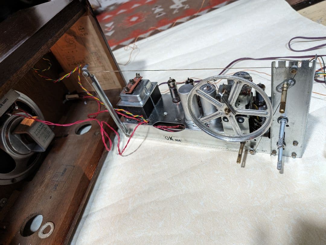 美品レトロ真空管ラジオアイ付 家族団らん Bluetooth付 EA-670 - メルカリ