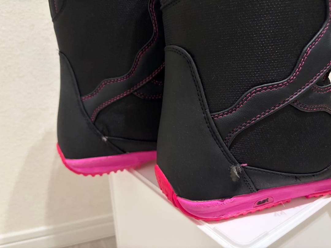 【値下げ】Burton Ruler スノーボードブーツ 女性用　25.0cm