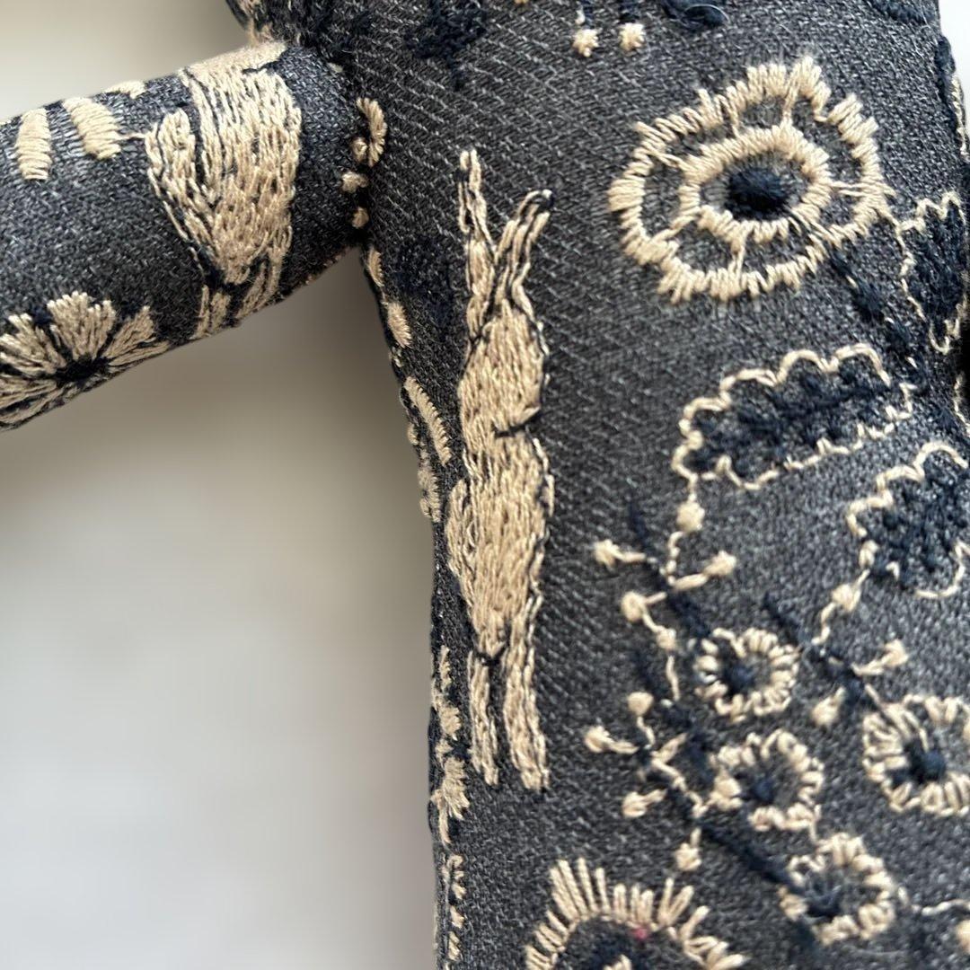 ミナペルホネン ×ヌノイトアソビ　夜ヲカケヌケルウサギ　ぬいぐるみ