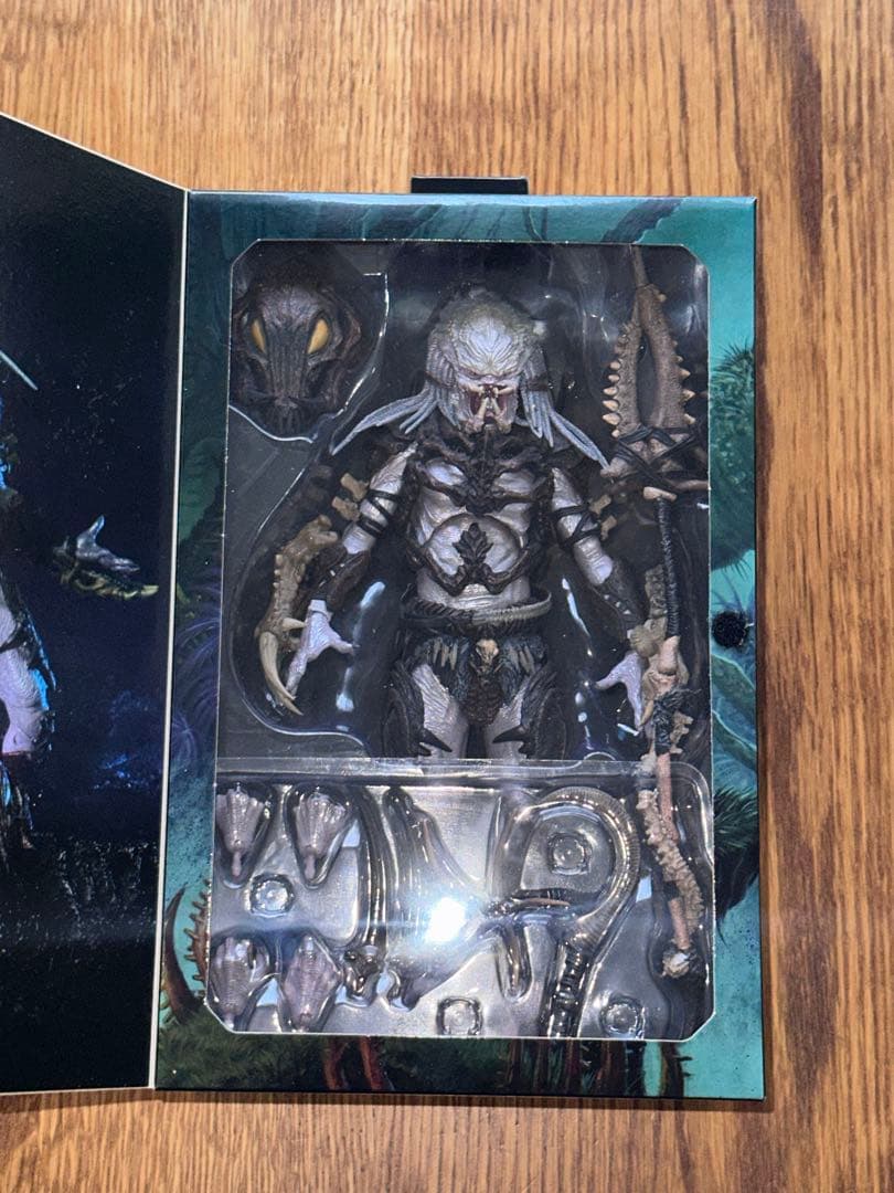 SF・ファンタジー・ホラー NECA PREDATOR 100th Anniversary Edition