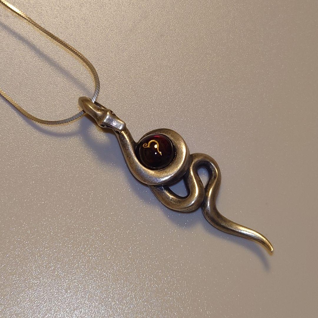 ミュージシャン Independent -Red Stone- Designed by HYDE