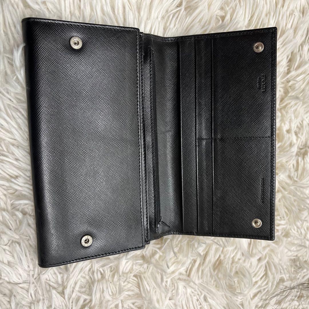 PRADA サフィアーノ 長財布 ブラック 三角プレート - メルカリ