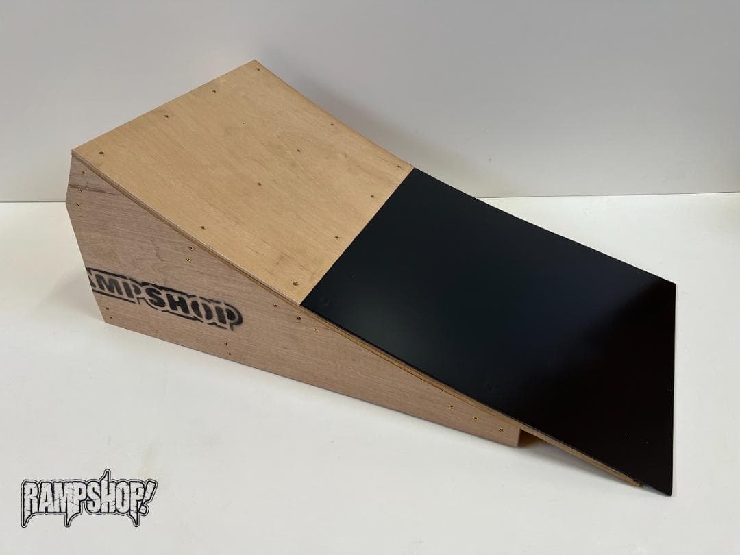 限定一台　送料無料　H30　ランチランプ　キッカー　ランプ　スケボー　セクション 楽天市場】【在庫有り】Ten Eighty マイクロ フライボックス ランチ