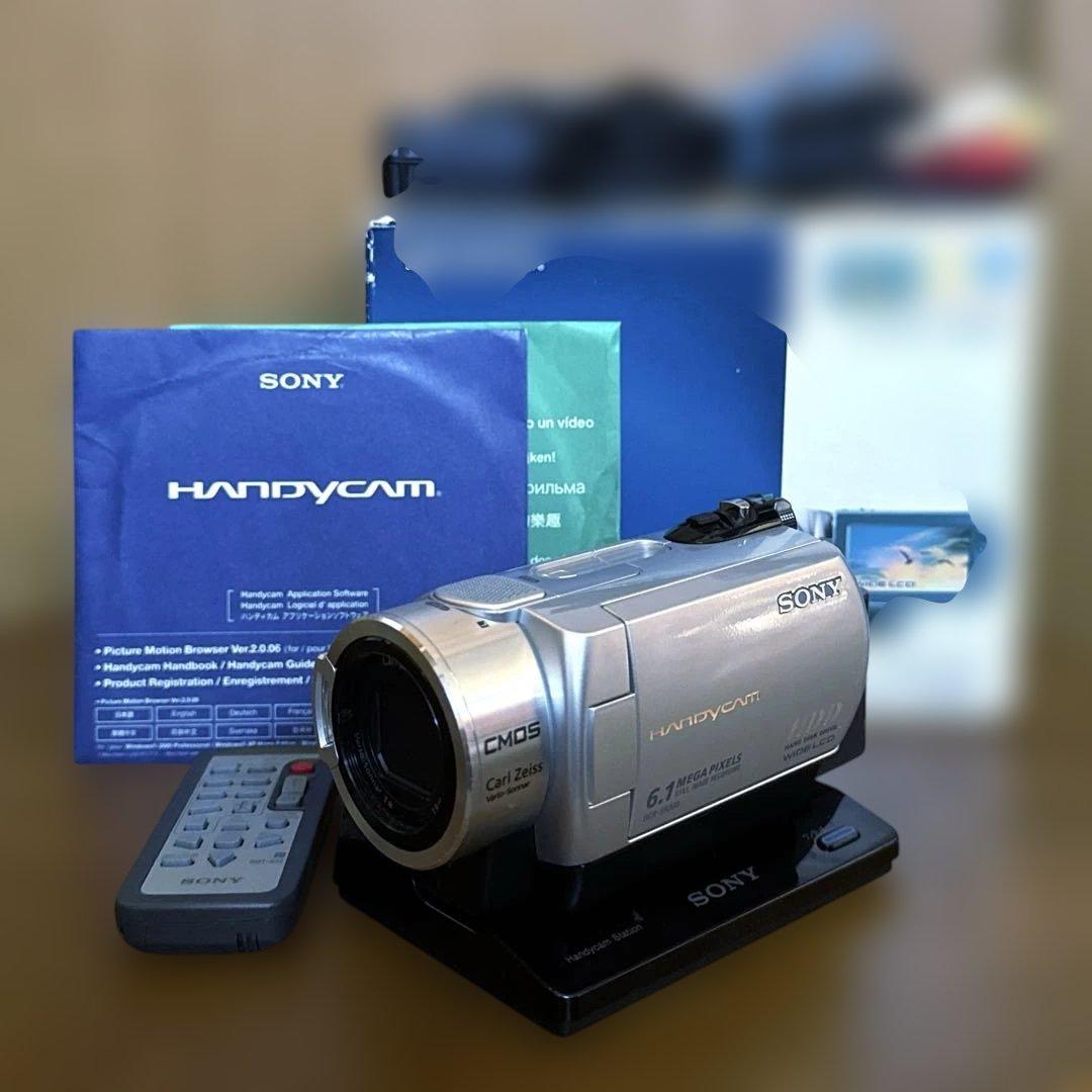 SONY Handycam　DCR-SR300 Amazon.com : Sony DCR-SR300 6.1MP 40GB Hard Disk Drive Handycam