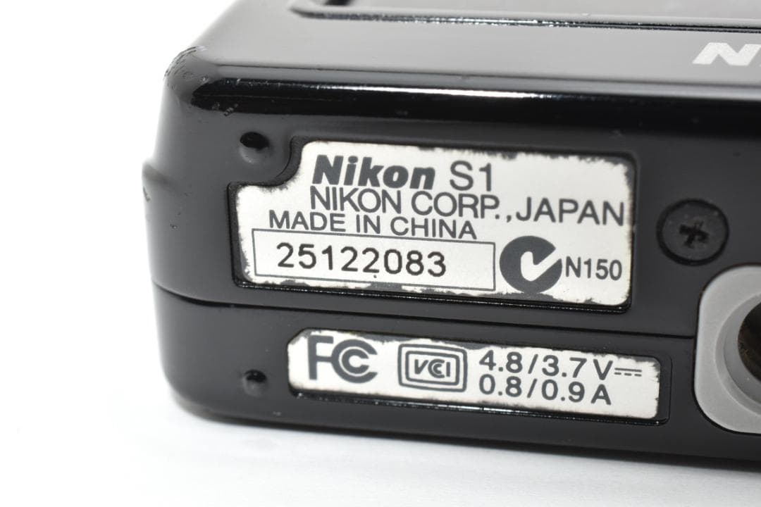 《 美品 》　ニコン　Nikon COOLPIX S1 ブラック　動作確認済