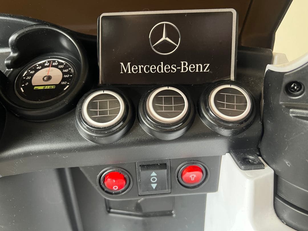 Mercedes-Benz GLC Coupe 白　 電動乗用ラジコンカー