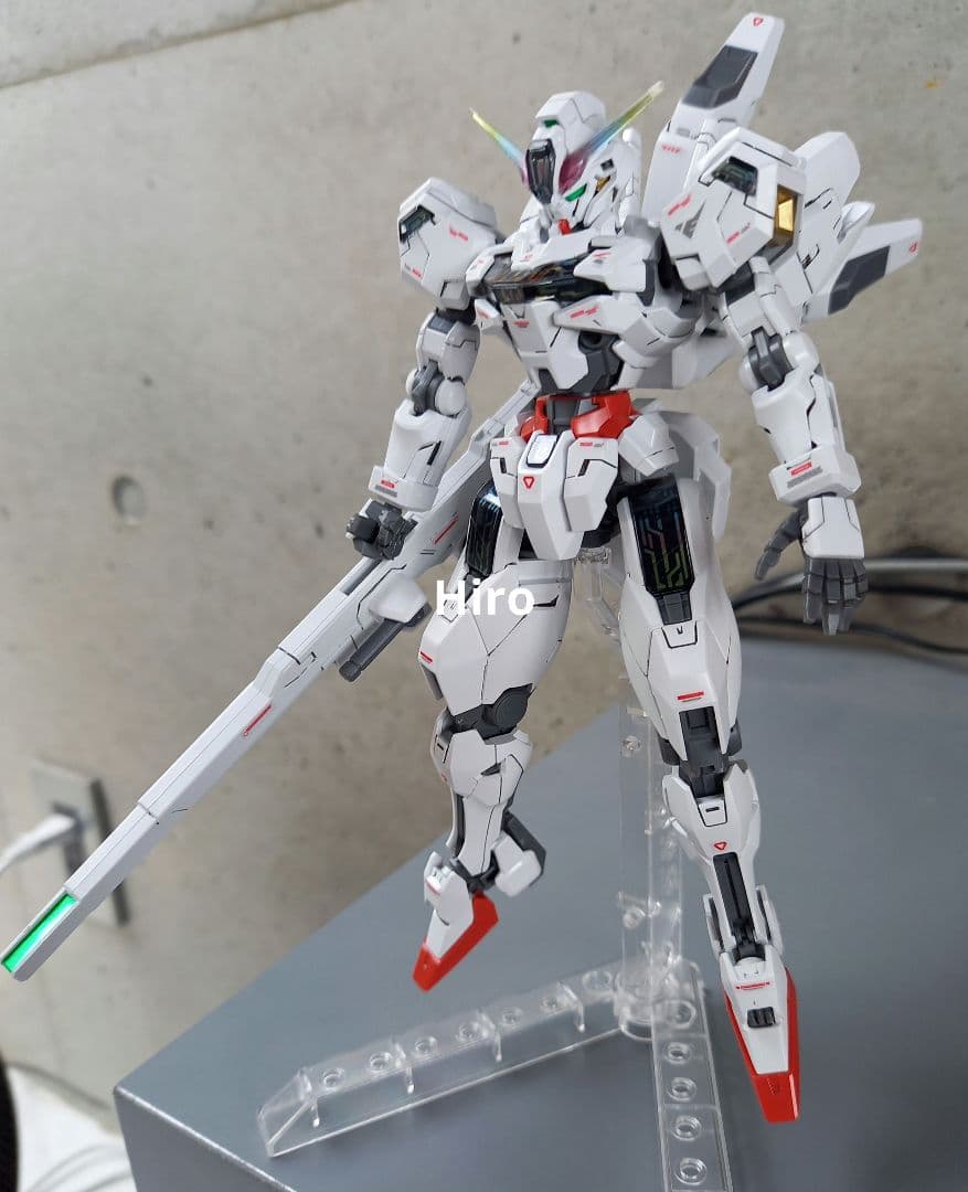 HG　ガンダム　キャリバーン　完成品　水星の魔女　ガンプラ