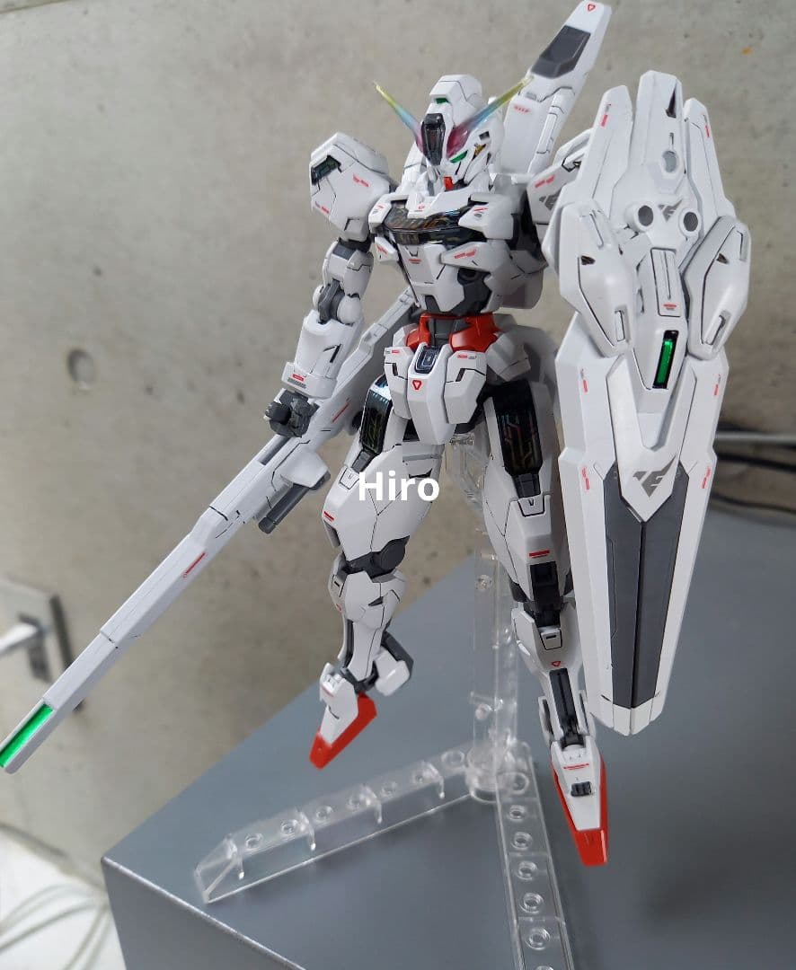 HG　ガンダム　キャリバーン　完成品　水星の魔女　ガンプラ