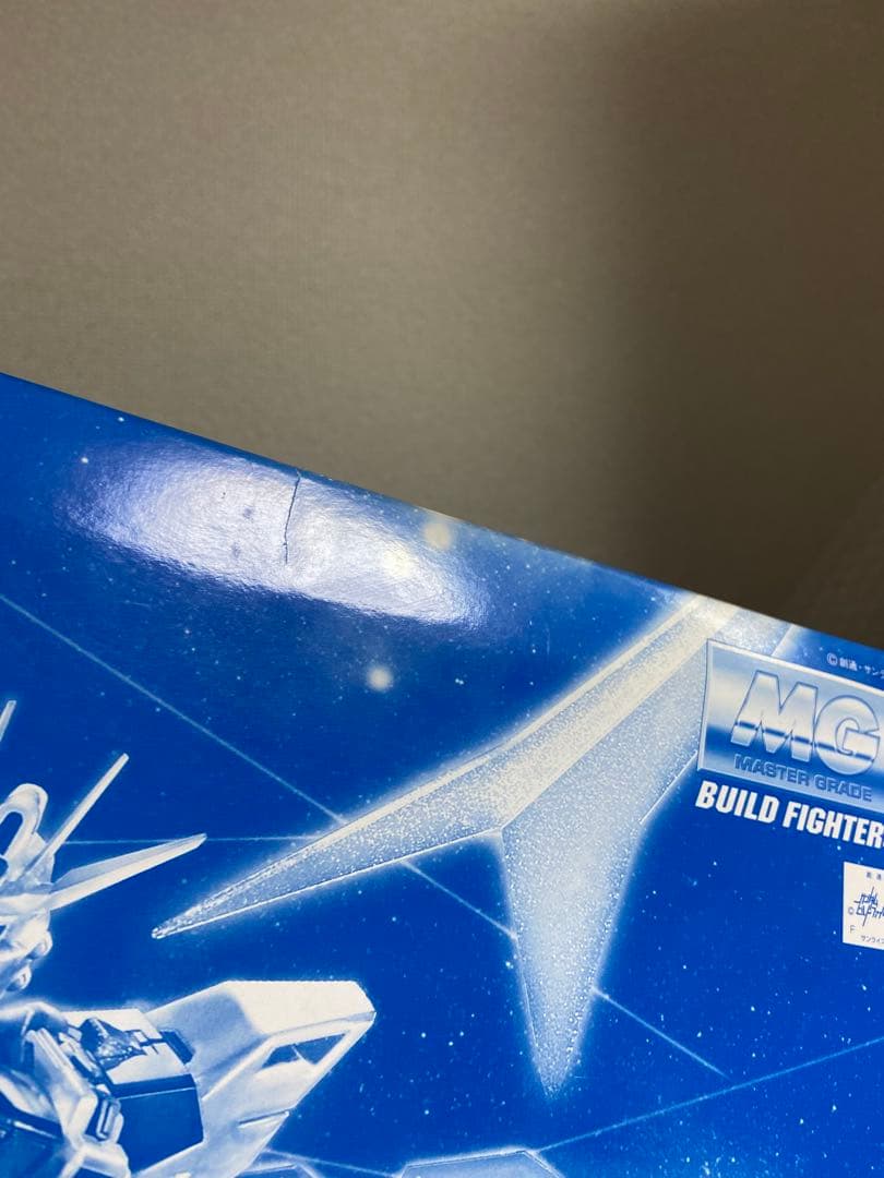 MG 1/100 スタービルドストライクガンダム(RGシステムVer.)