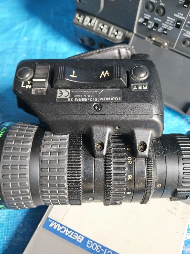 業務用ビデオカメラ DSR-300 中古品の出品です。 - メルカリ