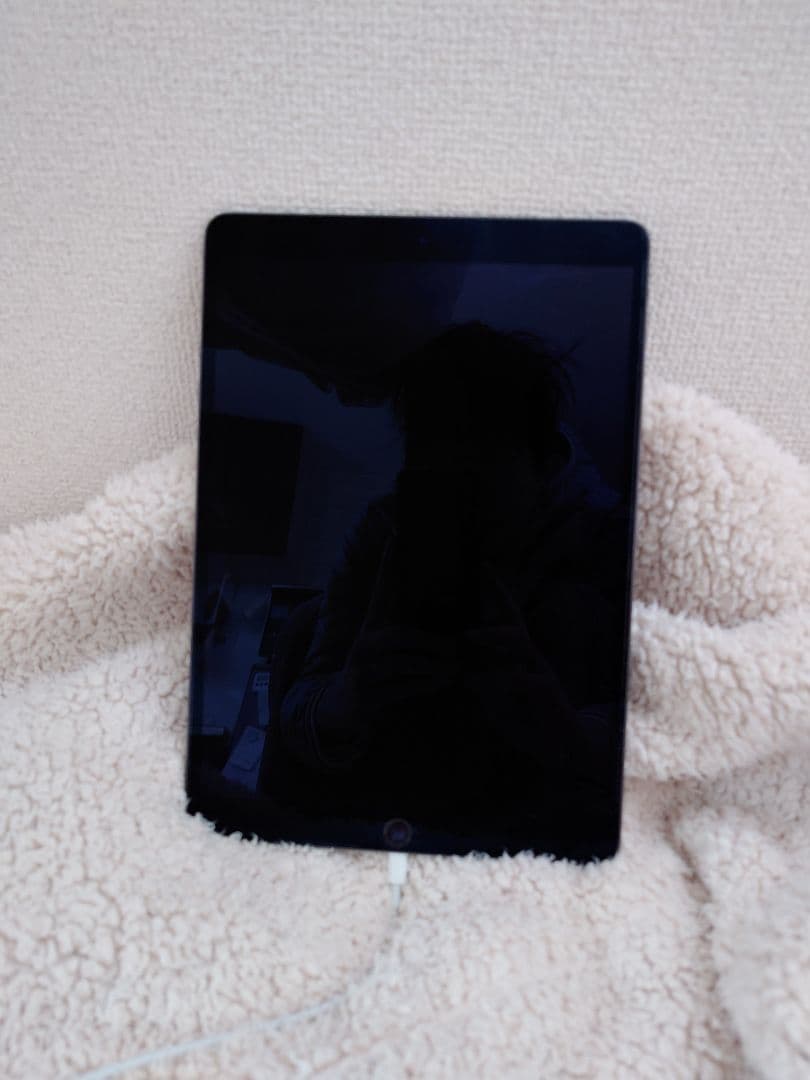 iPad Air 第3世代 本体のみ 通電ジャンク - メルカリ