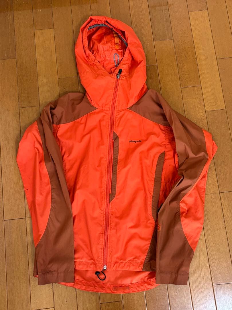 patagonia メンズ マウンテンパーカー オレンジ - メルカリ