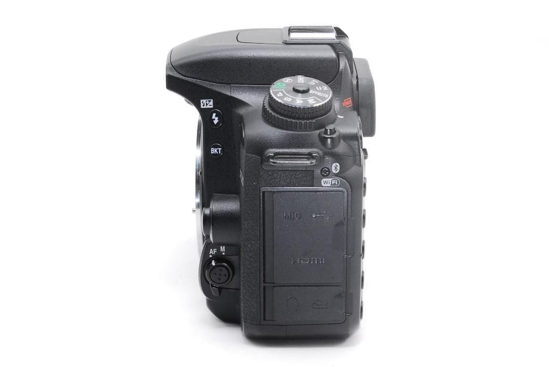 Nikon D7500 ダブルレンズセット VR付き 超高性能！ - メルカリ