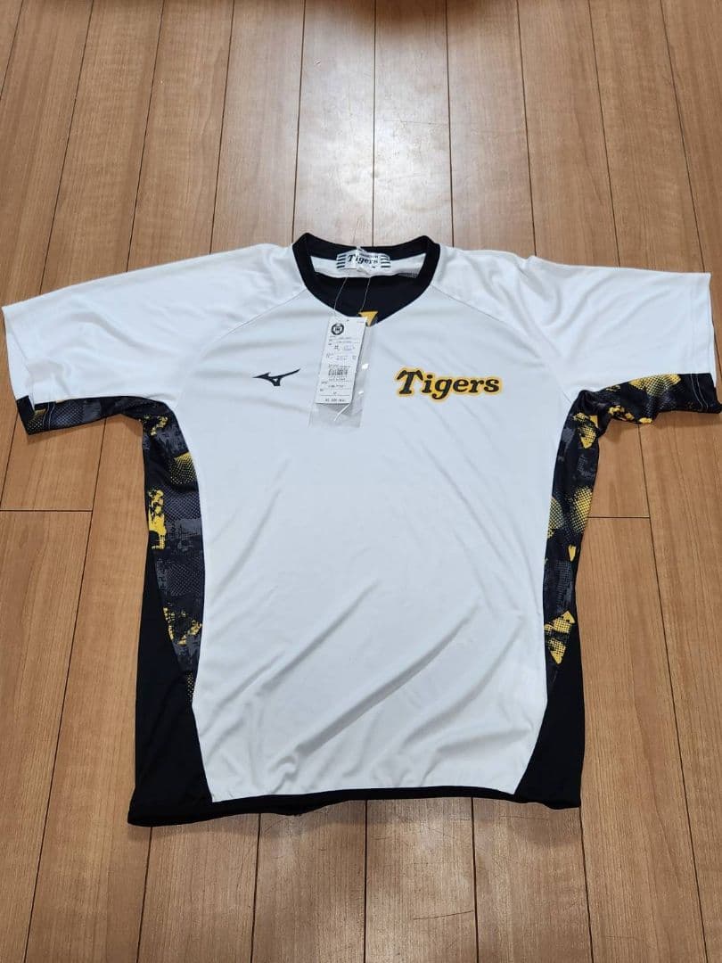 新品、タグ付き ミズノ 阪神タイガース レプリカビートアップ Mサイズ 新品、タグ付き ミズノ 阪神タイガース レプリカビートアップ Mサイズ