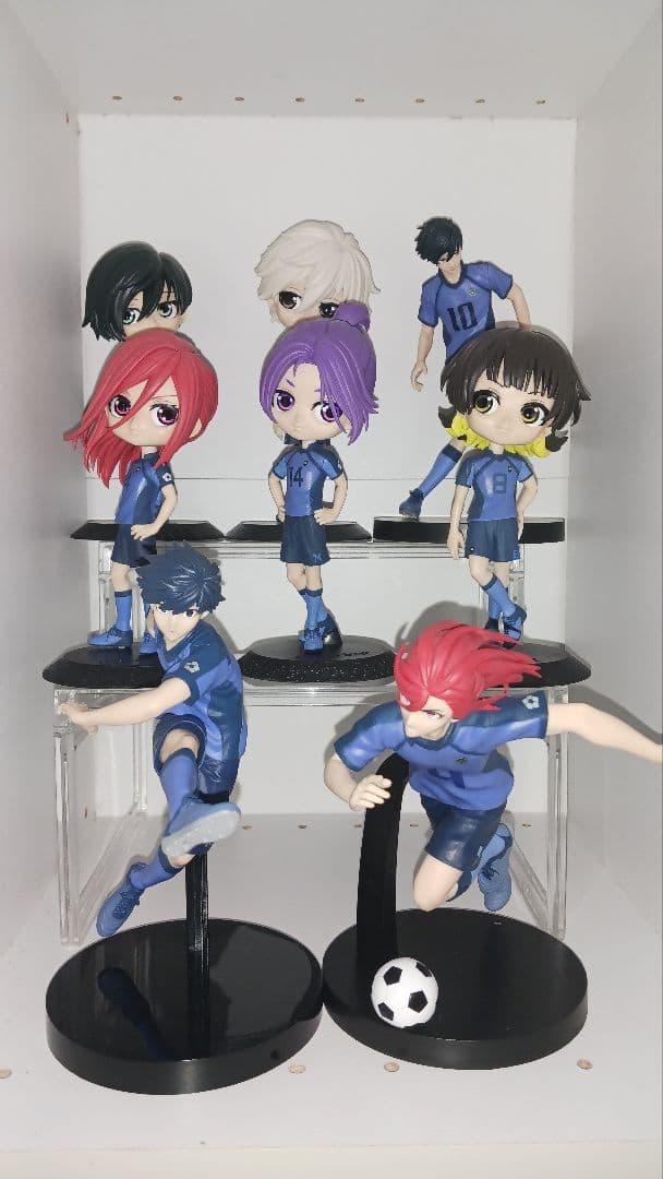 ブルーロックフィギュアセット 8体セット　おまけカードつき