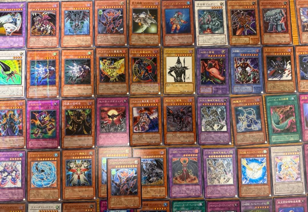 ［遊戯王］［100枚超］ブラック・マジシャン LN-53 レリーフほか