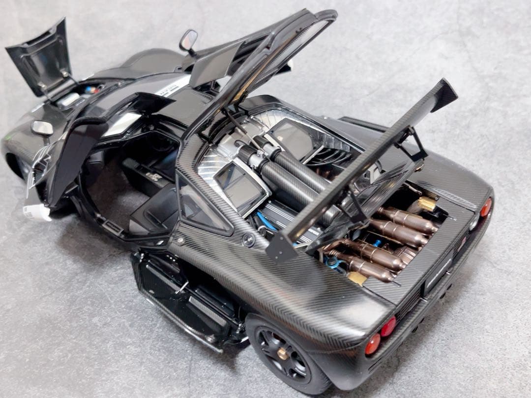 オートアート 1/18 マクラーレン F1 GT ステルスモデル