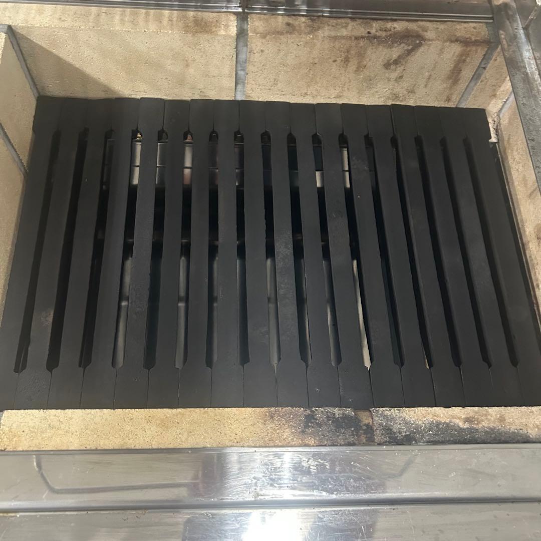 6038【美品】秋元ステンレス 炭火ステーキ七輪 CAS-645 - メルカリ