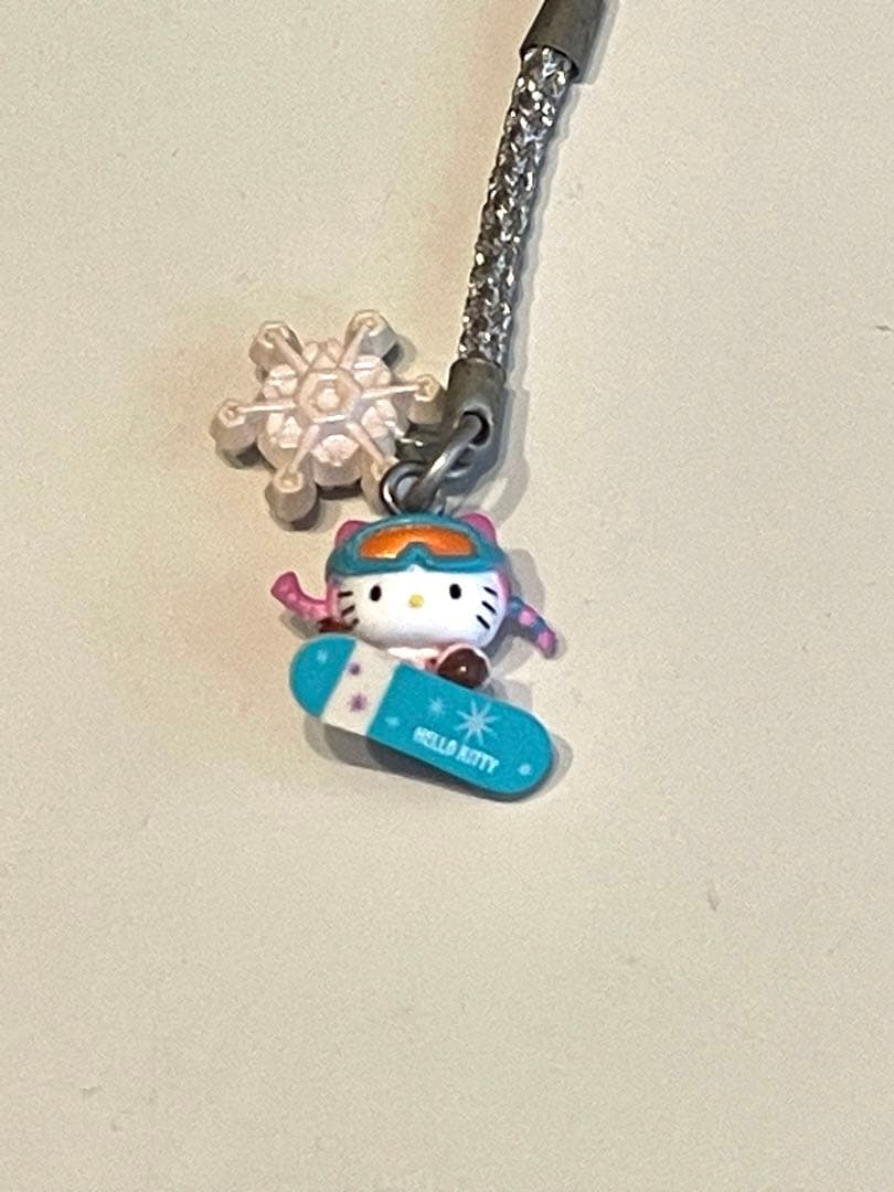 hello kitty スノーボード 冬 根付け ハローキティ 冬期限定 レア